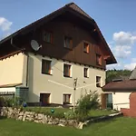 Haus *